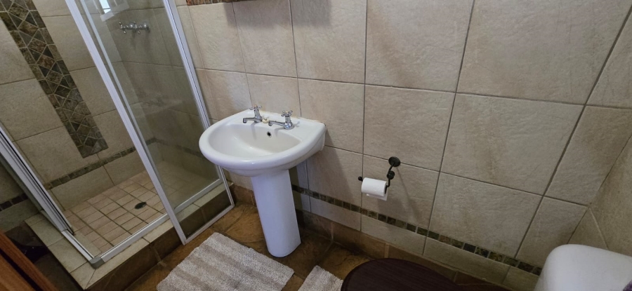 4 Bedroom Property for Sale in Waterval East North West